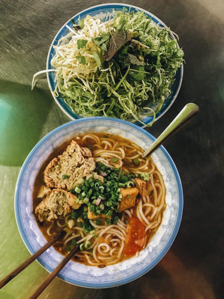 Vietnamese restaurant food