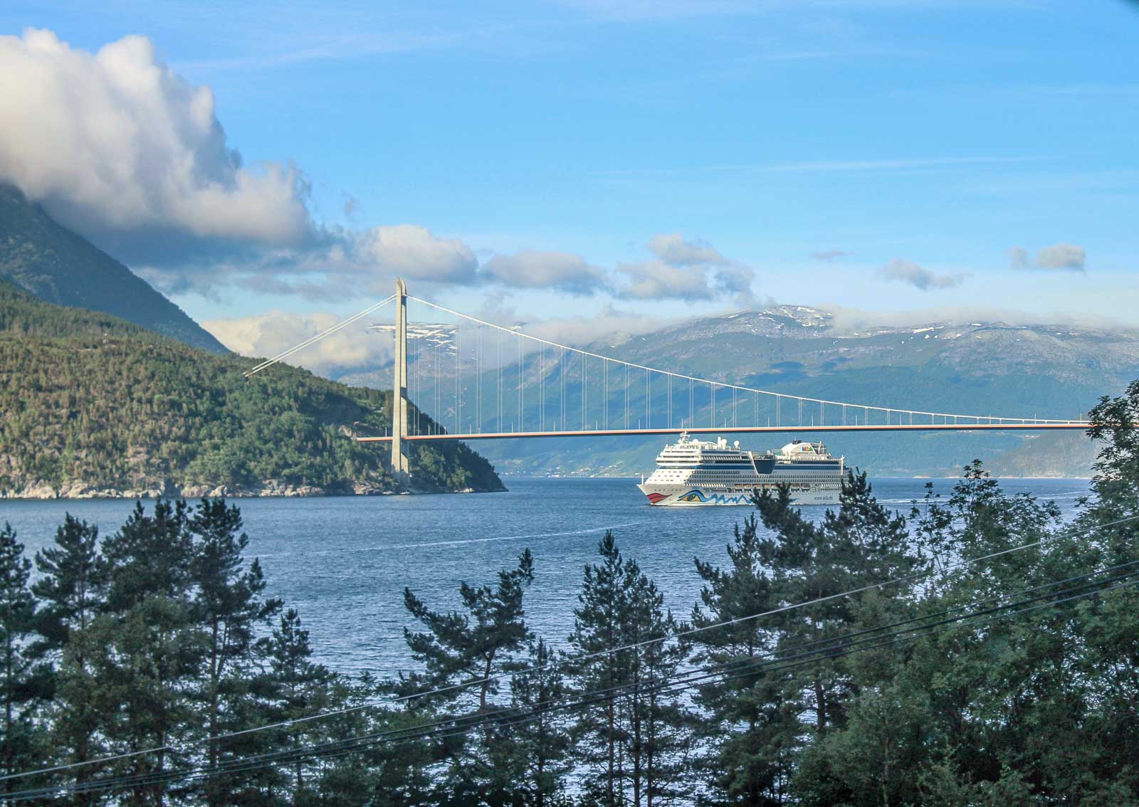 views around Ulvik