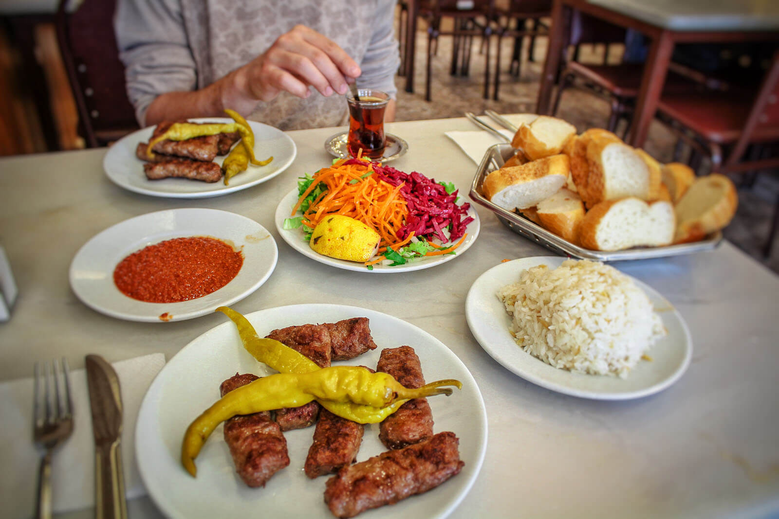 Tarihi Sultanahmet Koftecisi Selim Usta restaurant