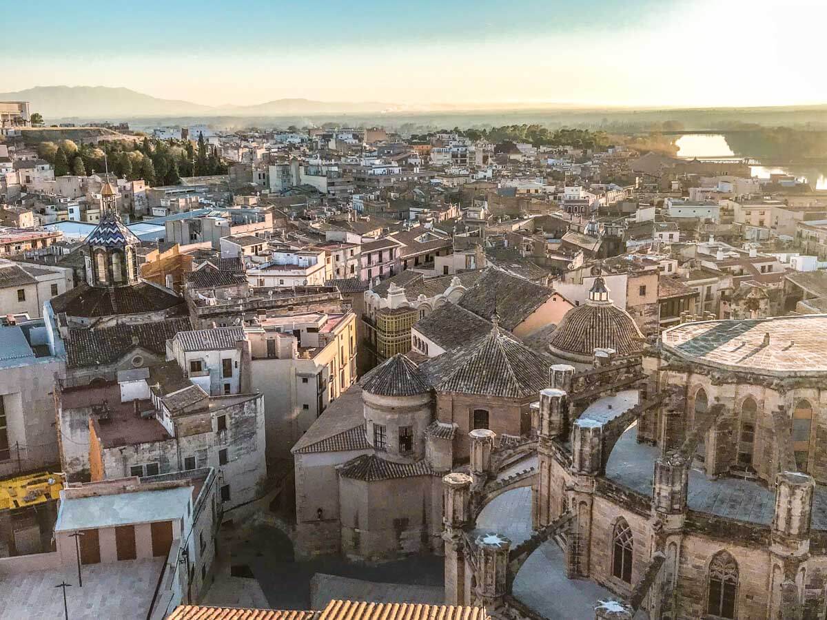 visiting Tortosa between Barcelona and Valencia 