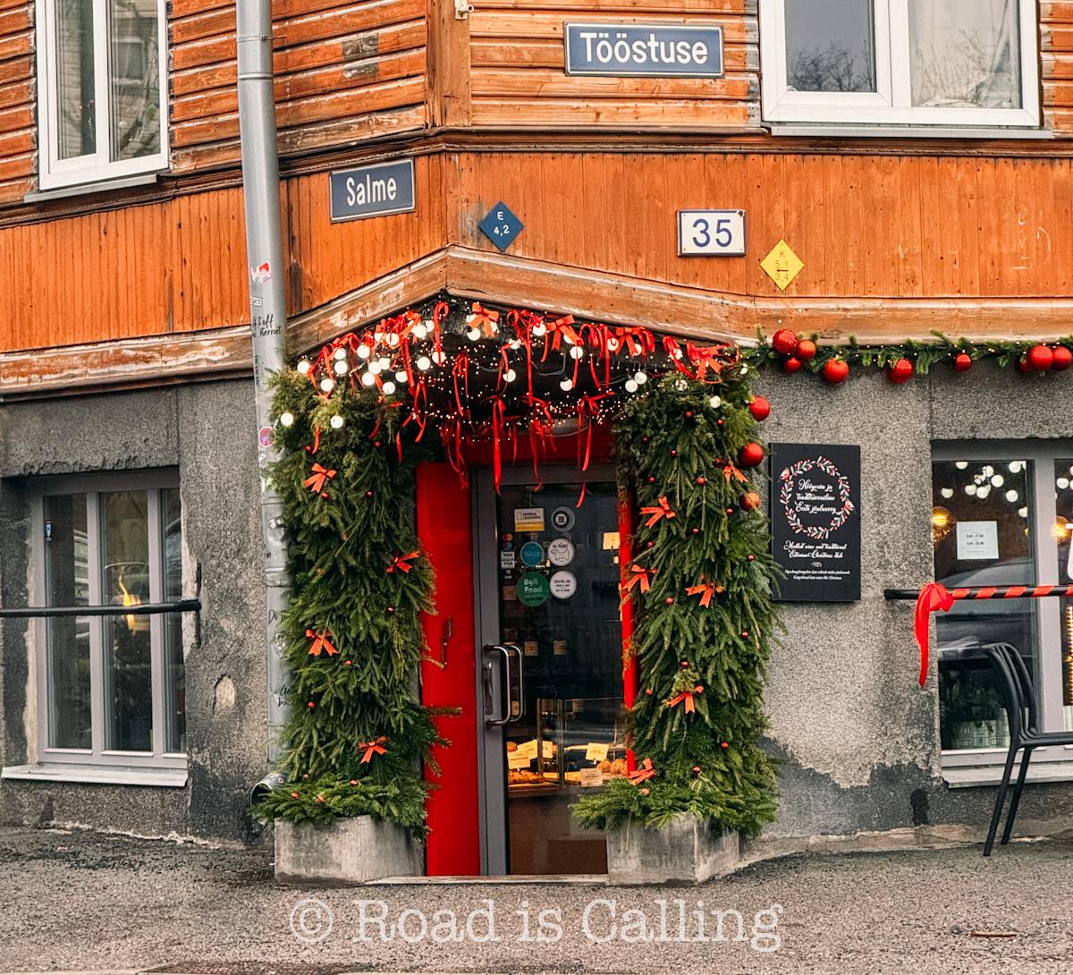 outside view of the breakfast cafe in Tallinn