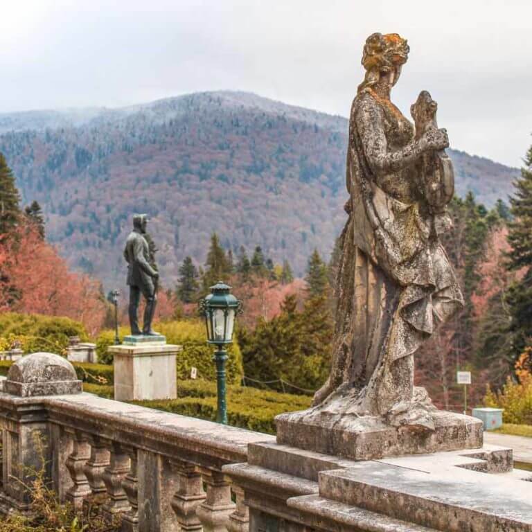 Bucharest to Brasov Drive: 6 Stops to Make & More Than 30 Places to Visit