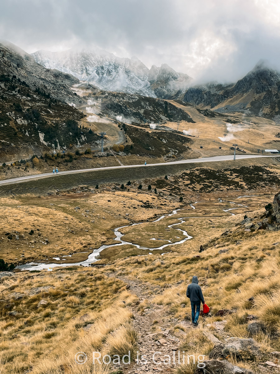 Hiking in the Pyrenees with early snow in November