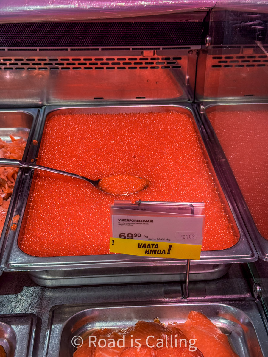 tray with orange fish roe in a store