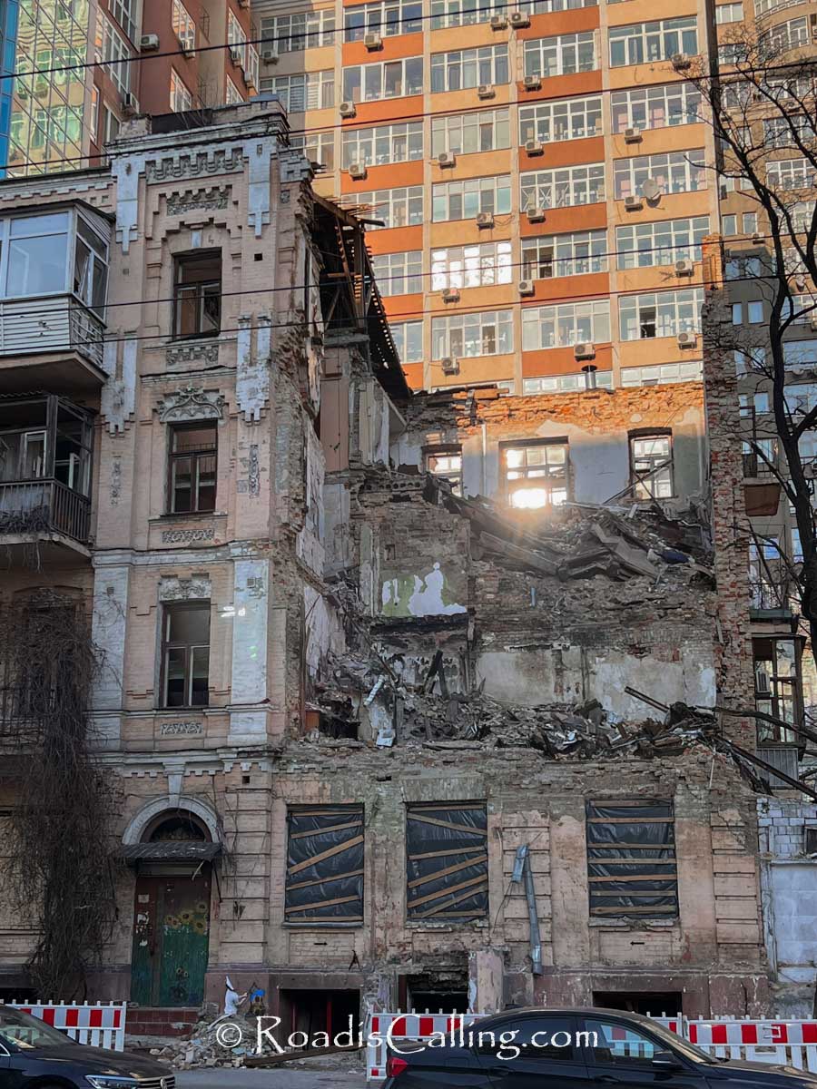 destroyed building in Kyiv after Russian missile hit it