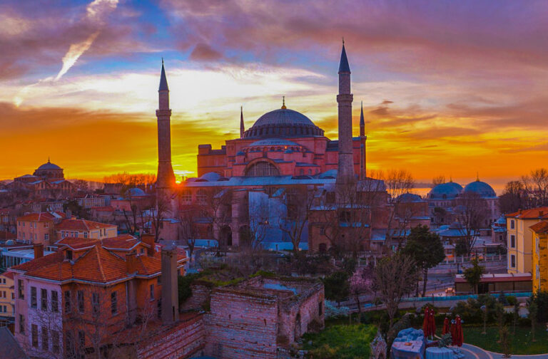 12 Lovely Spots to Watch Sunset in Istanbul in Any Season